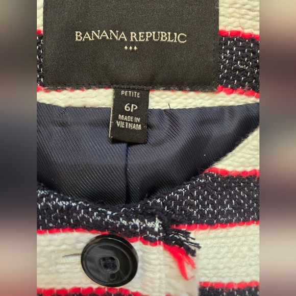 BANANA REPUBLIC cropped striped cotton Jacket - Black, White, Red.  Size 6P - Picture 6 of 9